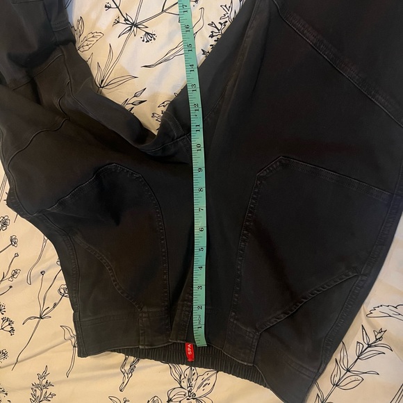 SPANX-charcoal grey denim joggers, size Medium - Picture 6 of 8